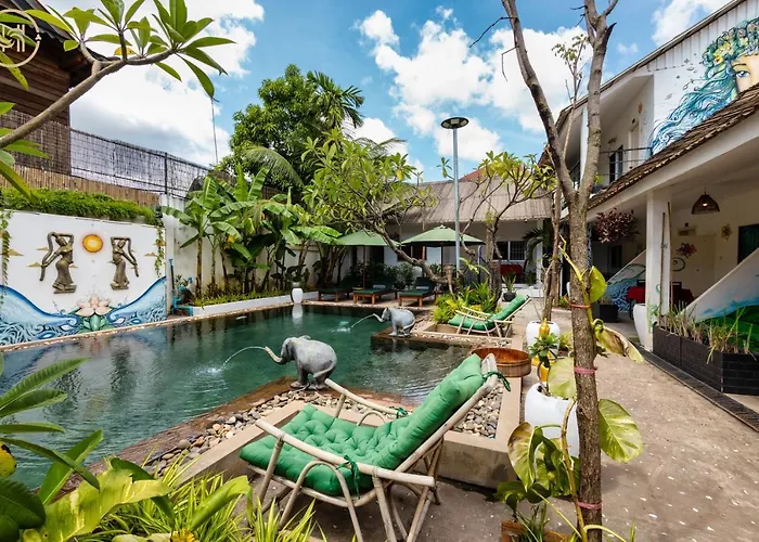 Hotel Hak Huot 4*