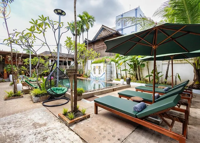 Hak Huot Hotel 4*